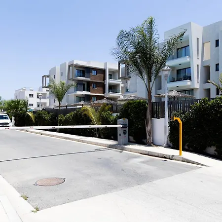 아파트 Cosmos C102 *