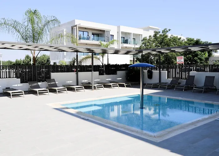 Cosmos C102 Apartment Paralimni